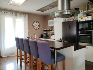  Maison  vendre 6 pices 240 m