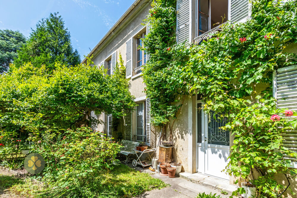Maison 6 pièces 180 m² · à Thoiry · 180 m² · 567 000 €