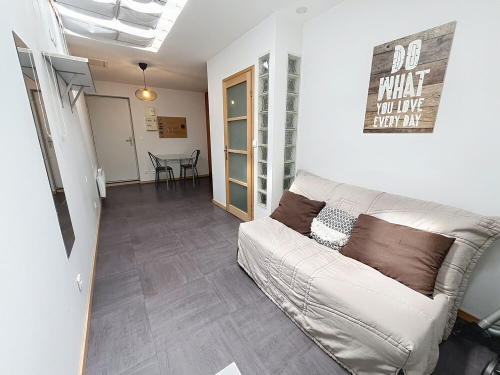 Location Appartement Isère (38) - A LOUER - Meublé - Studio 21m2 à Grenoble. Europole - Gare - Ecole de Management Grenoble