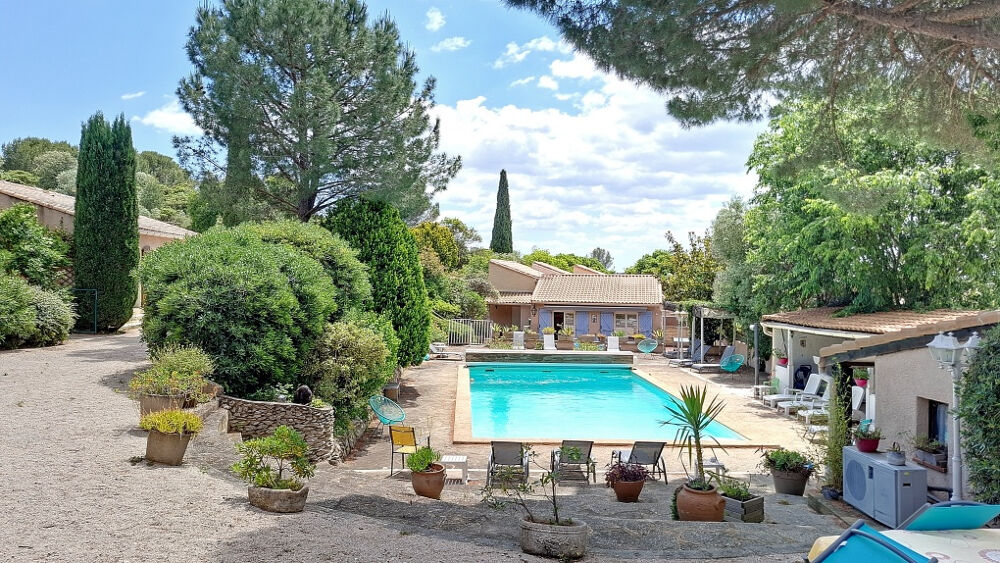 NÎMES- 30- Maison avec gîtes de 409m2 sur terrain de 2870m2 avec piscine