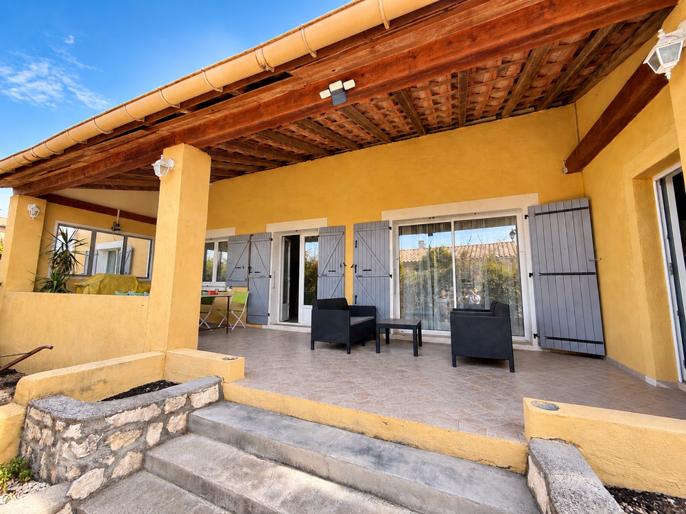 Vente Maison Maison 5 pièces avec terrain clos, dépendances et prestations de qualité   Ruoms Ruoms