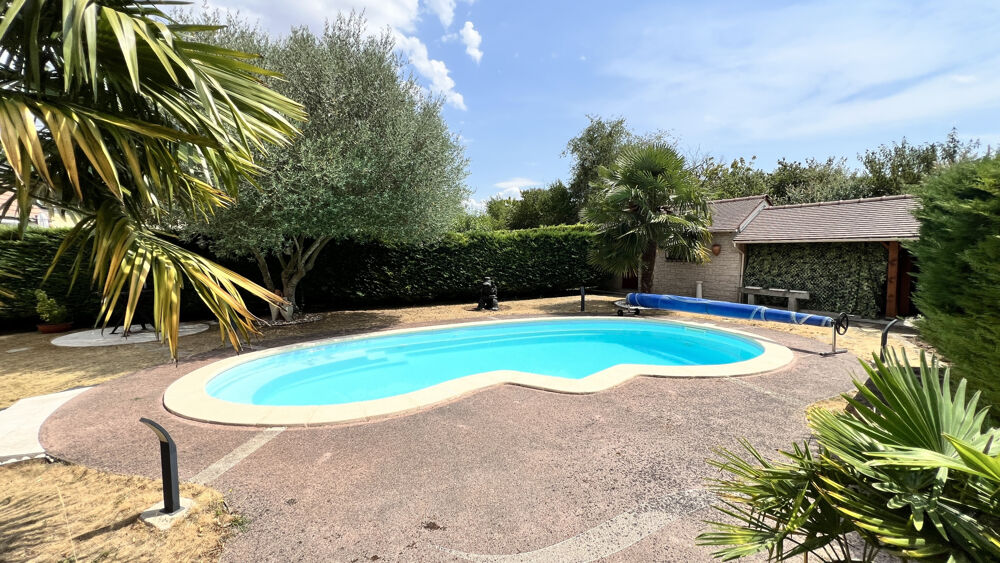 MAISON INDIVIDUELLE AVEC PISCINE CHAUFFÉE