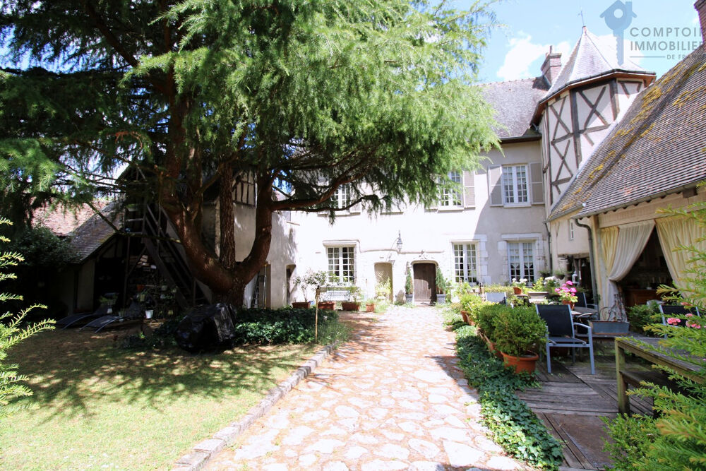 Dpt Eure (27) à vendre Hôtel particulier des XIV et XVème siècles avec ses dépendances