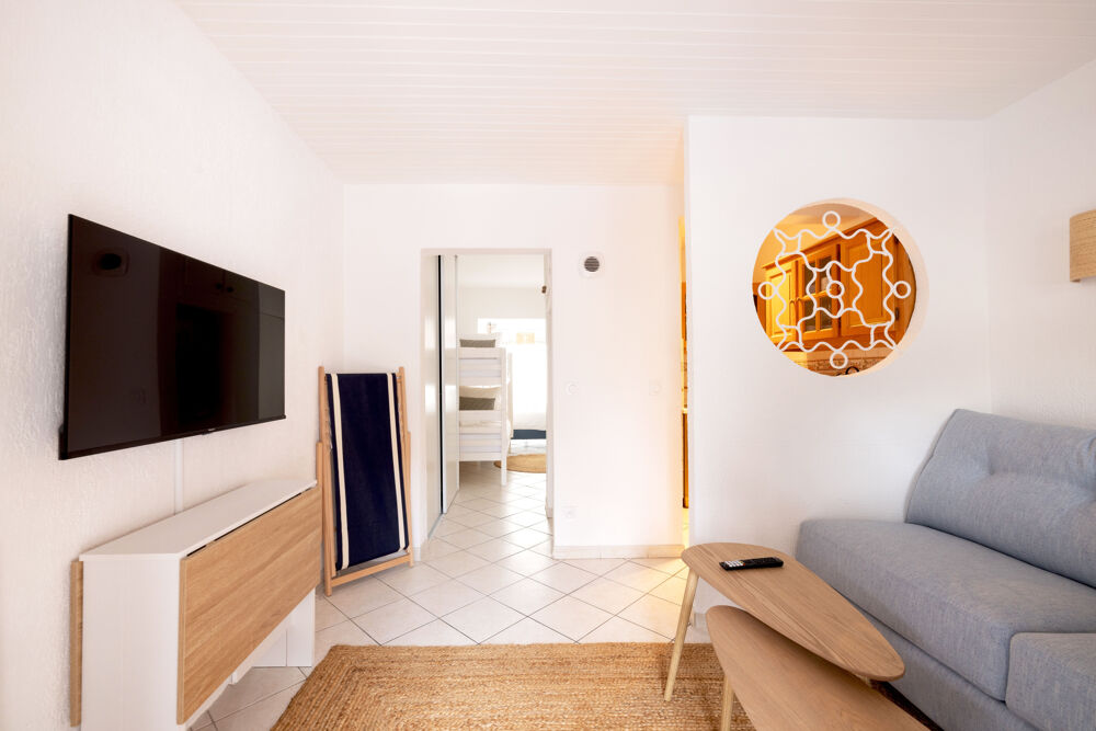 Vente Appartement Dépt Gard (30), à vendre Le-Grau-Du-Roi Appartement T2 Cabine Réhabilité - Terrasse Le grau du roi