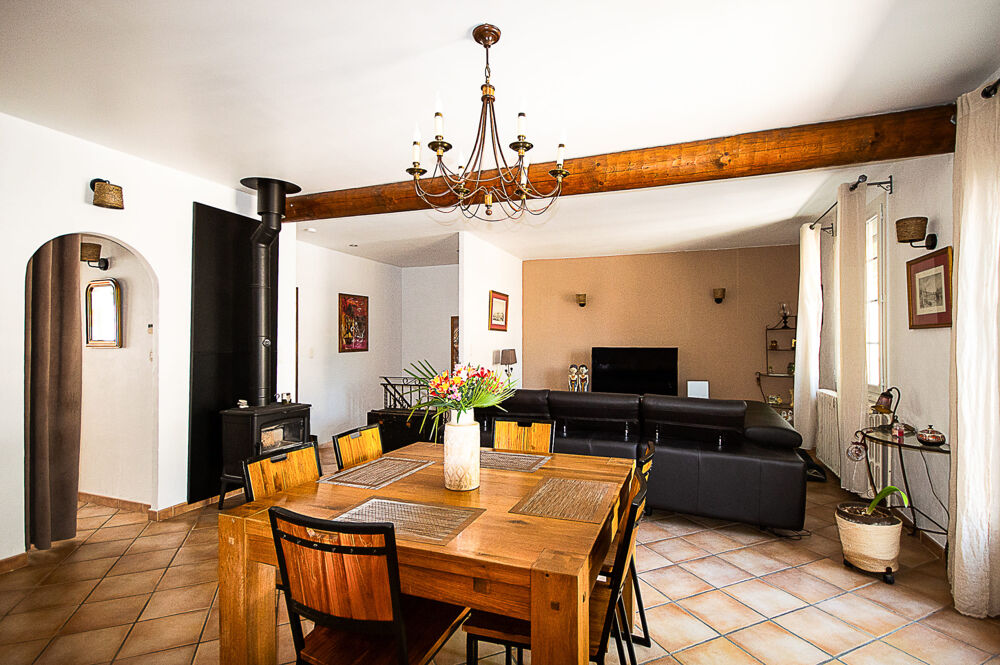 Belle maison de ville familiale avec jardin et garage