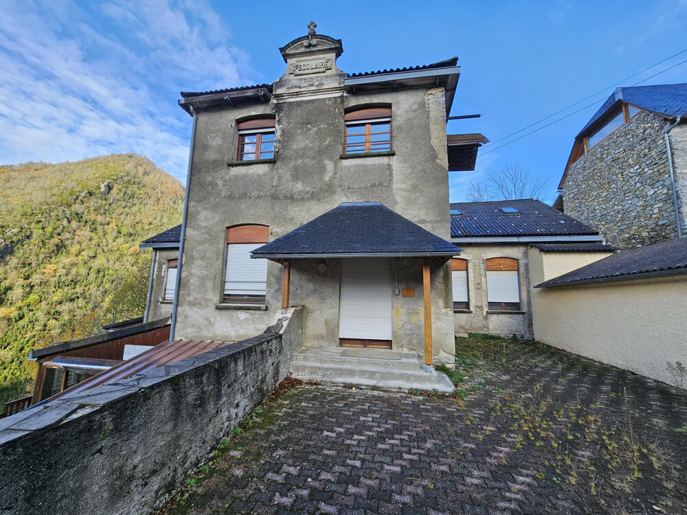 A vendre- Couledoux 31160 (Boutx)- Ancien Monastère de 520 m2 sur belle parcelle