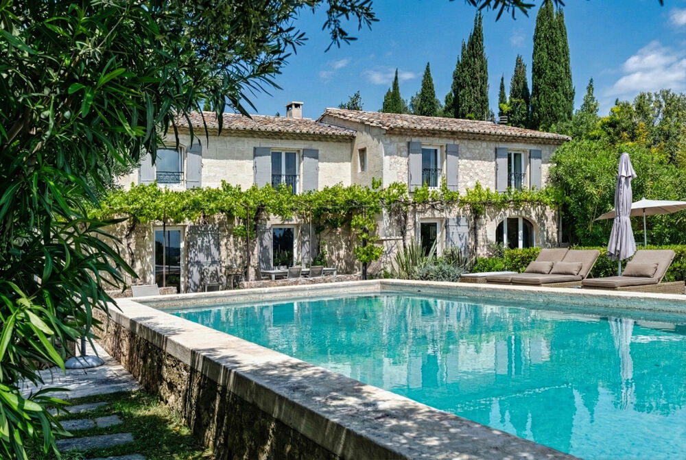   DPT(13) MAS DE CARACTERE AVEC PISCINE EN LOCATION SAISONNIERE Provence-Alpes-Côte d'Azur, Maussane-les-Alpilles (13520)