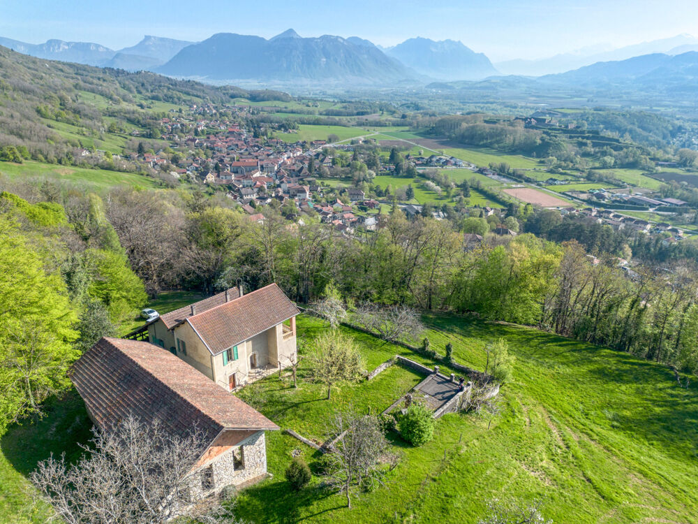 Maison 9 pièces 160 m² · à Barraux · 160 m² · 466 200 €