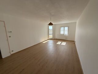  Appartement à louer 3 pièces 66 m²