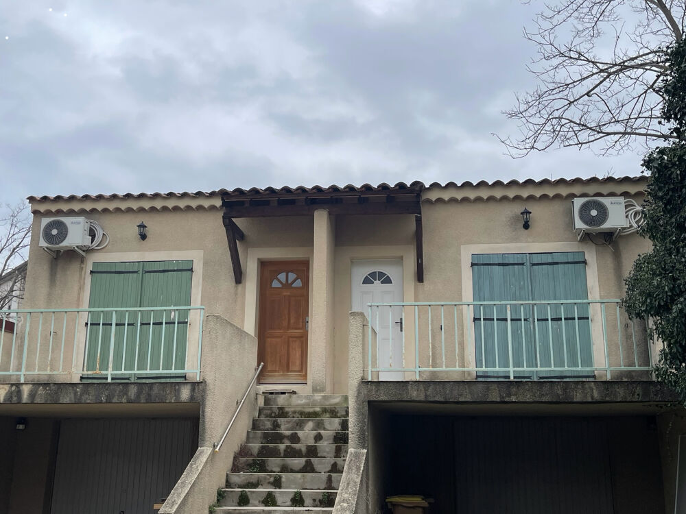 Location Appartement À louer   Appartement T3 avec terrasse   Cavaillon, proche centre-ville Cavaillon
