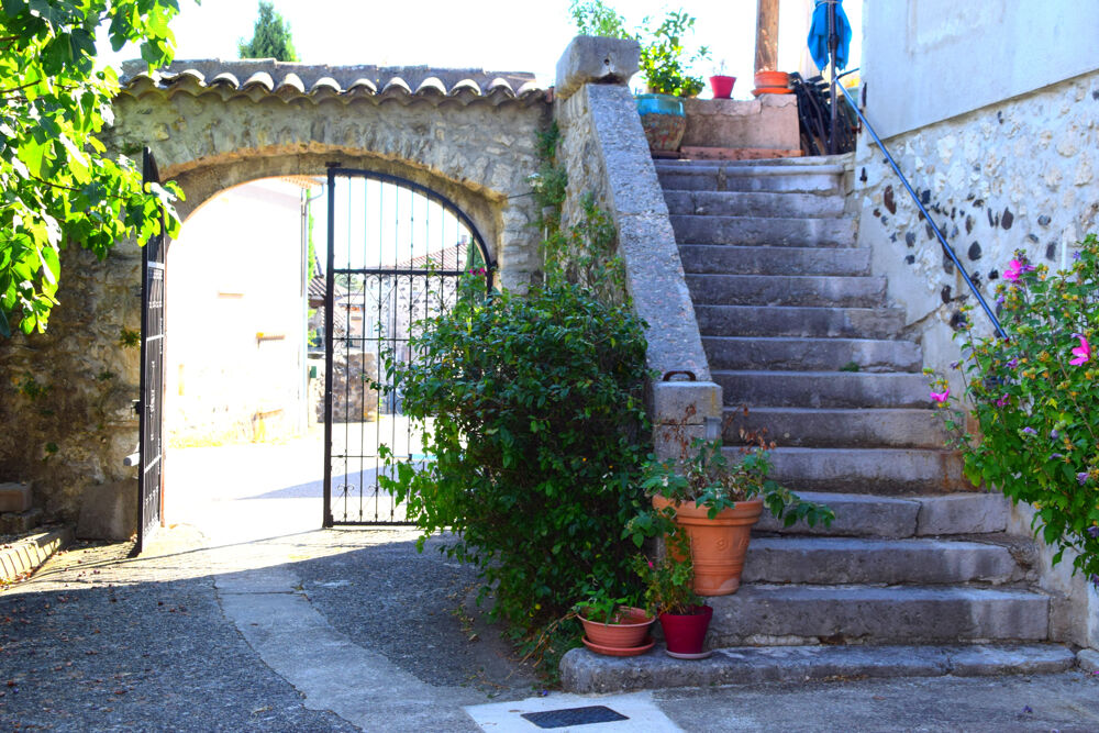 à vendre  Propriété/château Lavilledieu (07170)