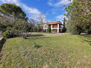  Maison  vendre 5 pices 250 m