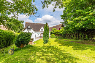  Maison  vendre 8 pices 235 m