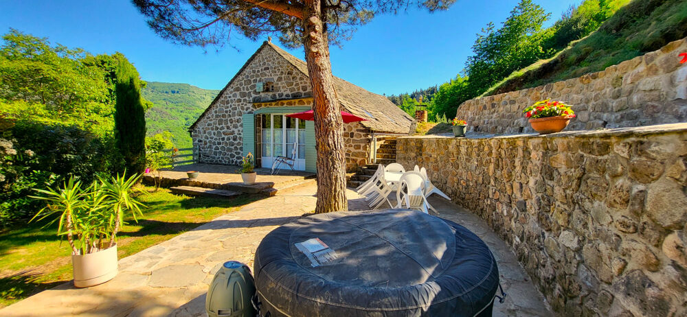 Maison 6 pièces 169 m² · à La Rochette · 169 m² · 299 000 €