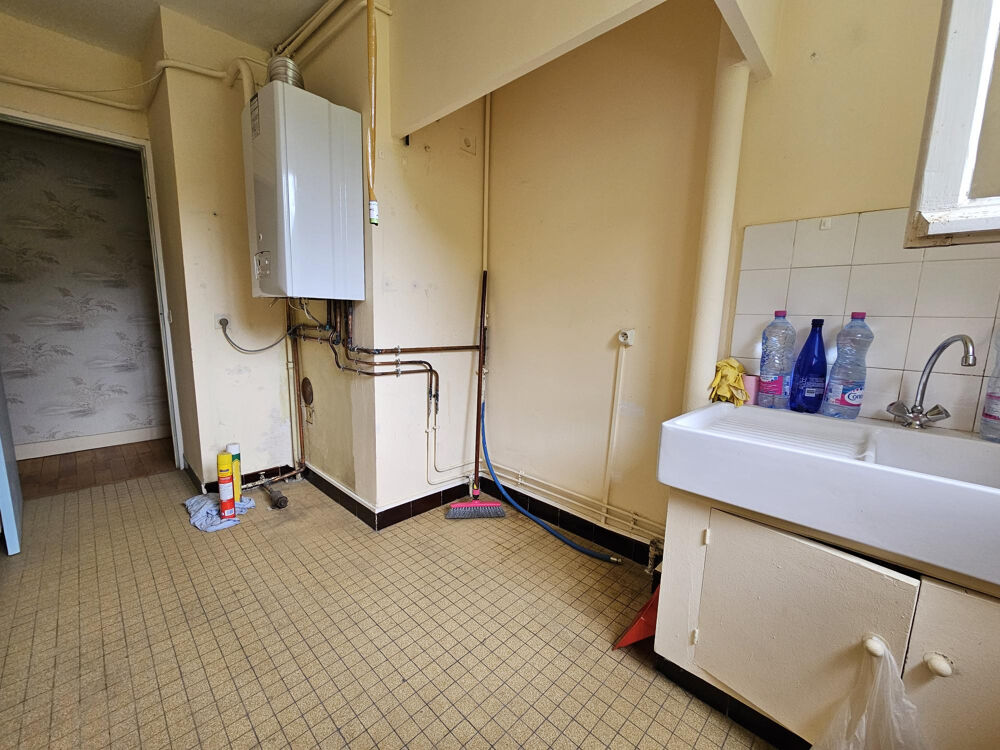 A vendre- Bagnères de Luchon 31110 - Appartement T3 à rénover