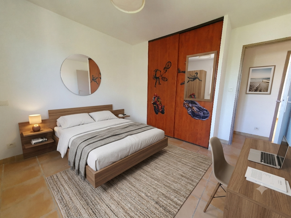 Vente Appartement UZES : APPARTEMENT P5 DERNIER ETAGE AVEC TERRASSE ET PARKING Uzes