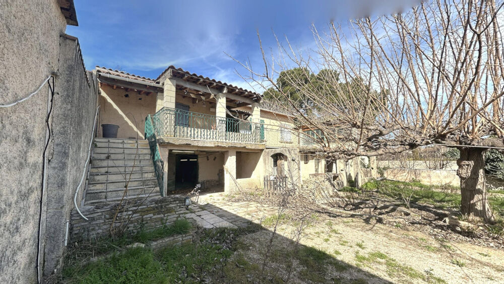 À VENDRE MAISON 200m2 AVEC T3 INDÉPENDANT À CARPENTRAS