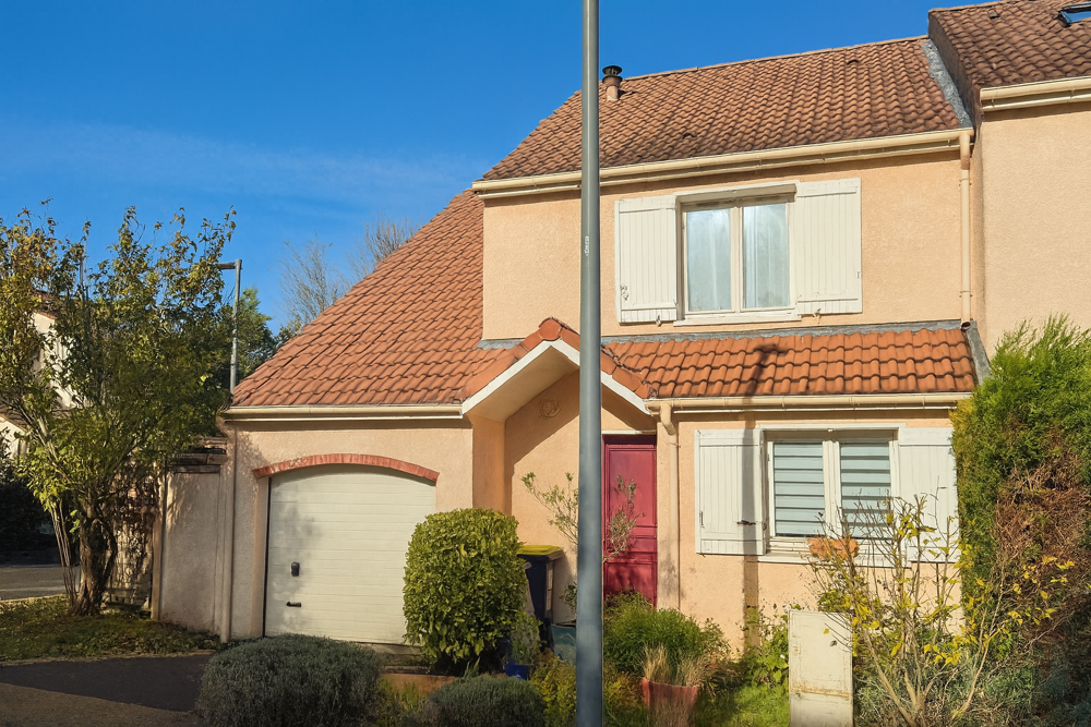 Dept (91) Essonne - A Vendre à Villabé - PAVILLON AU CALME EN IMPASSE