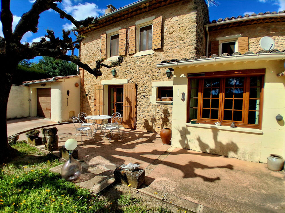 Dept 84 - Robion - Jolie maison en pierre 84 m2 sur 322 m2 avec garage