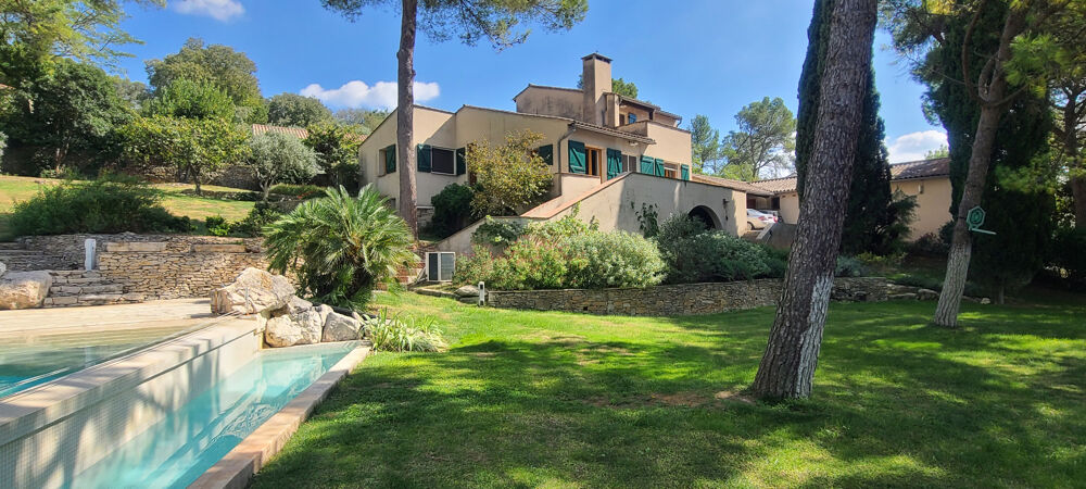 Vente Maison COLLINES - SECTEUR RESIDENTIEL - SPACIEUSE VILLA 5 CHAMBRES AVEC PISCINE ET DEPENDANCES Nimes