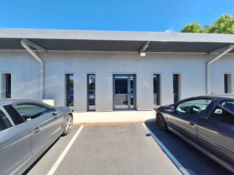 A LOUER Dpt 81 Local commercial 95m2 neuf Sa&iuml;x 950 81710 Saix