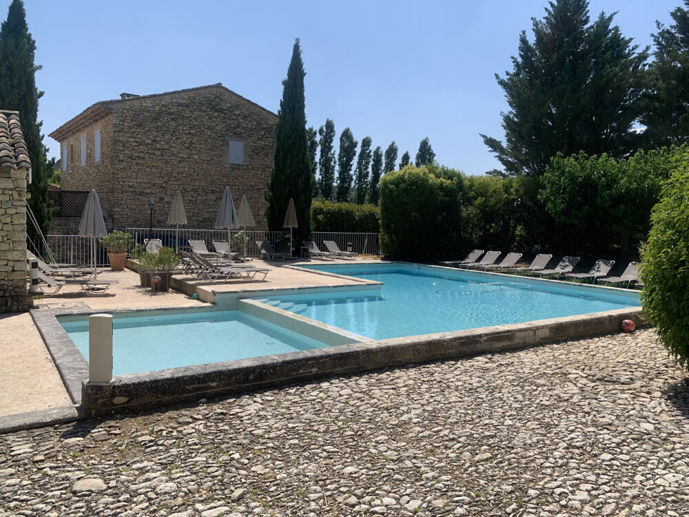 Maison 15 pièces 520 m² · à Rustrel · 520 m² · 1 484 000 €
