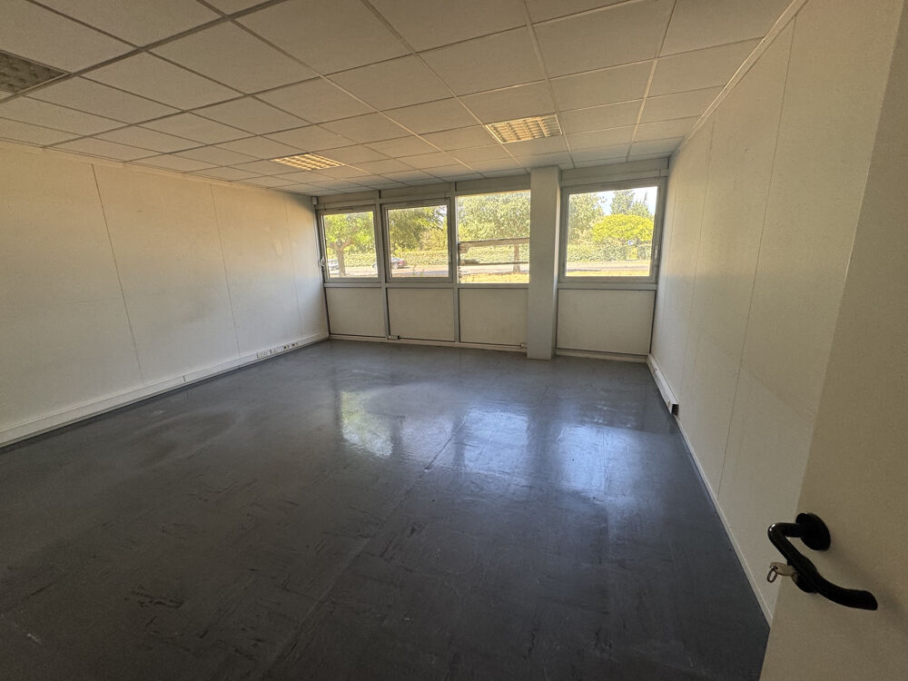   AVIGNON SUD ZAC de la Cristole IDEAL INVESTISSEUR Immeuble commerce bureaux Avignon