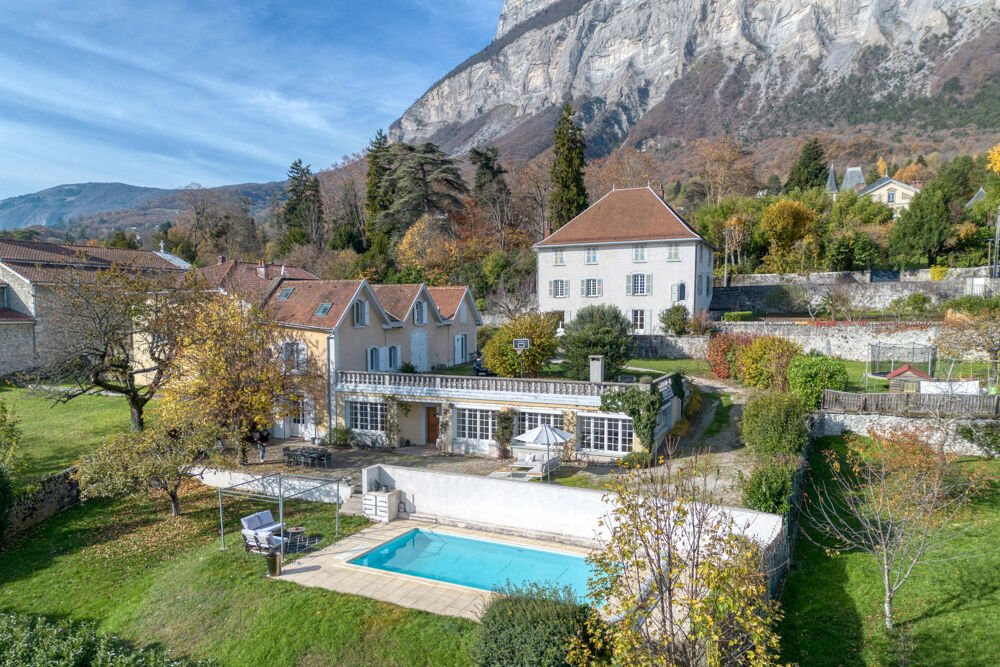 � vendre  Propri�t�/ch�teau Meylan (38240)