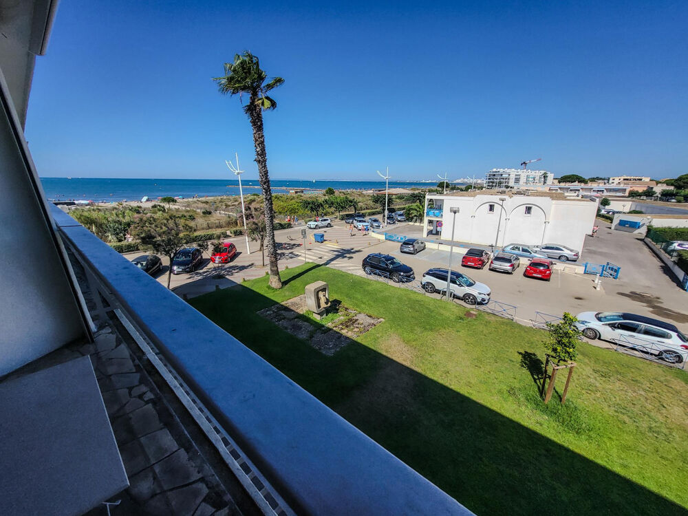 DUPLEX P3 VUE MER AVEC PLACE DE PARKING.