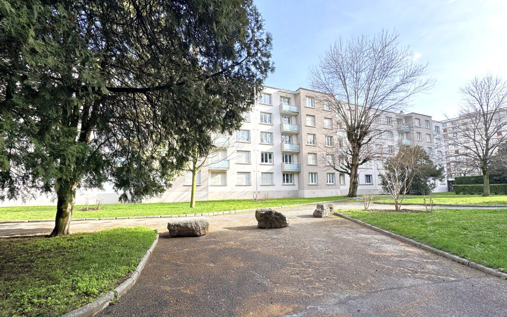 Appartement 3 pièces 62 m² · à Grenoble · 62 m² · 95 000 €