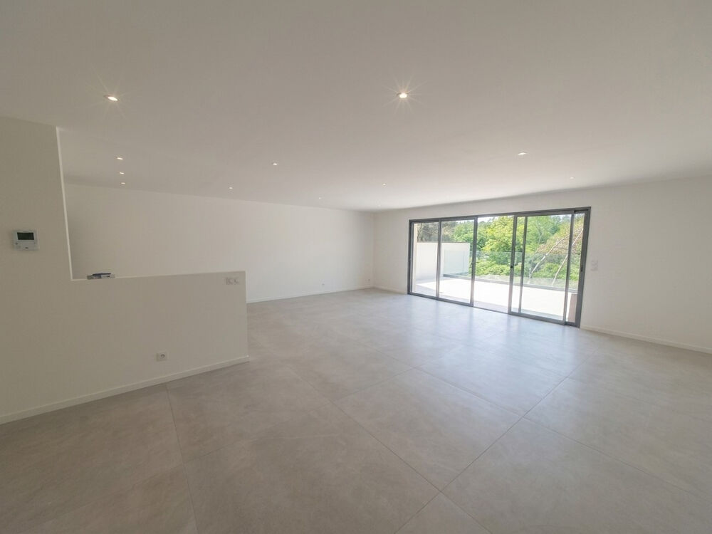 Dépt Hérault (34), à vendre Montferrier sur Lez Maison P6 de 155m2 - 150m2 Sous-Sol - Piscine - Parcelle de 75