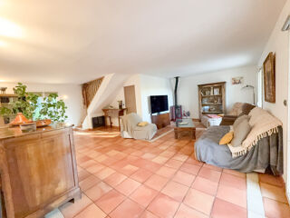  Maison  vendre 7 pices 222 m