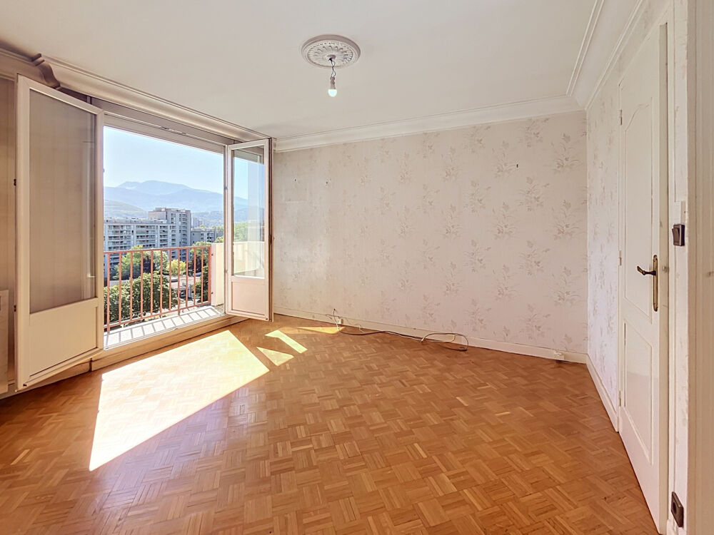 Isère (38) - A Vendre GRENOBLE - Appartement dernier étage T4 69m2 - Balcon Parking fermé