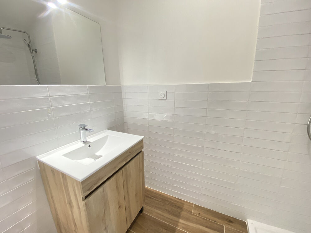 Location Appartement À louer à Lunel (34) : appartement de 30m2 Lunel
