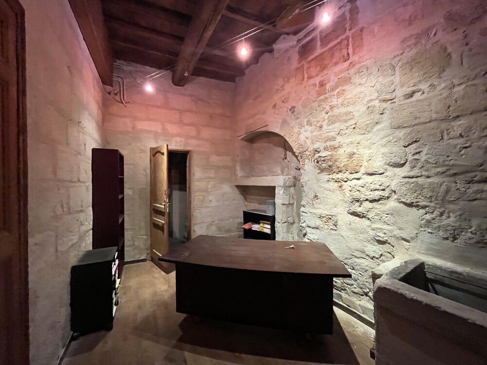  Location de bureaux dans un immeuble ancien - 15 cours Gambetta, Beaucaire Beaucaire