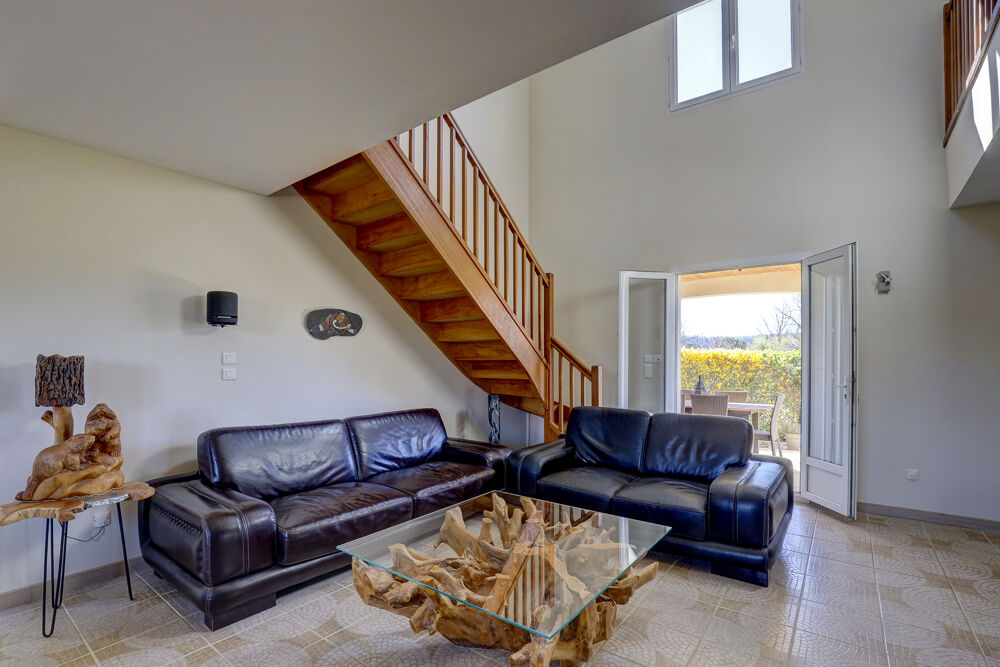 MAISON FAMILIALE-BELLES PRESTATIONS-CALME