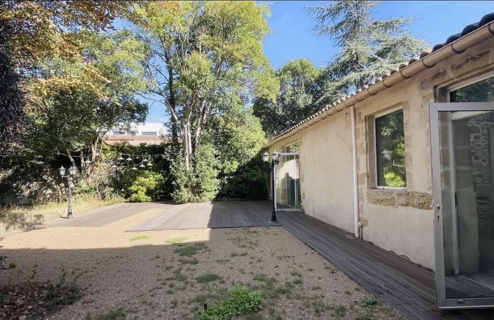 Ensemble immobilier : commerce + habitation