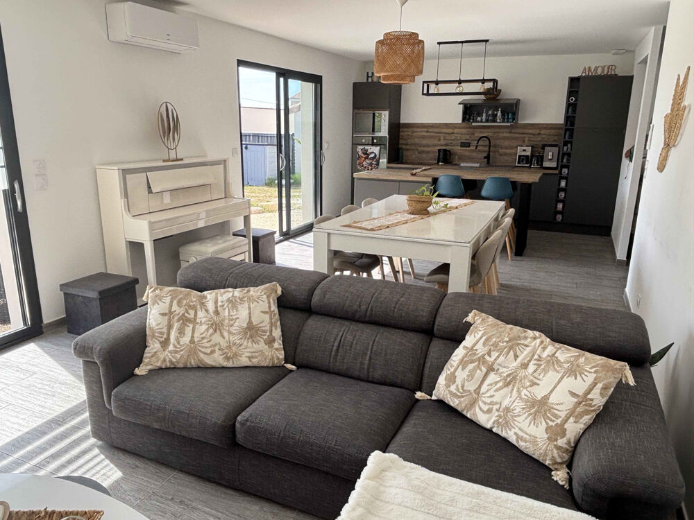 Vente Maison UZES : Villa plain pied P4 avec piscine récente Uzes