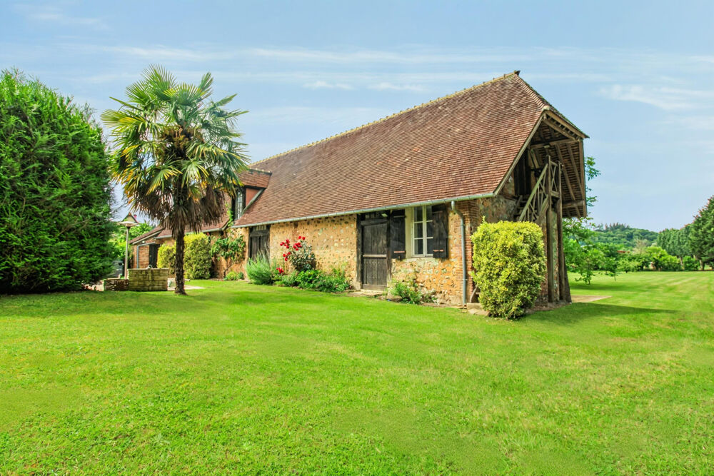 Vente Propriété/Château A vendre Dpt Eure (27) proche Evreux Ancien Moulin de charme avec piscine sur terrain de 7 400 m2 au bord de r Evreux