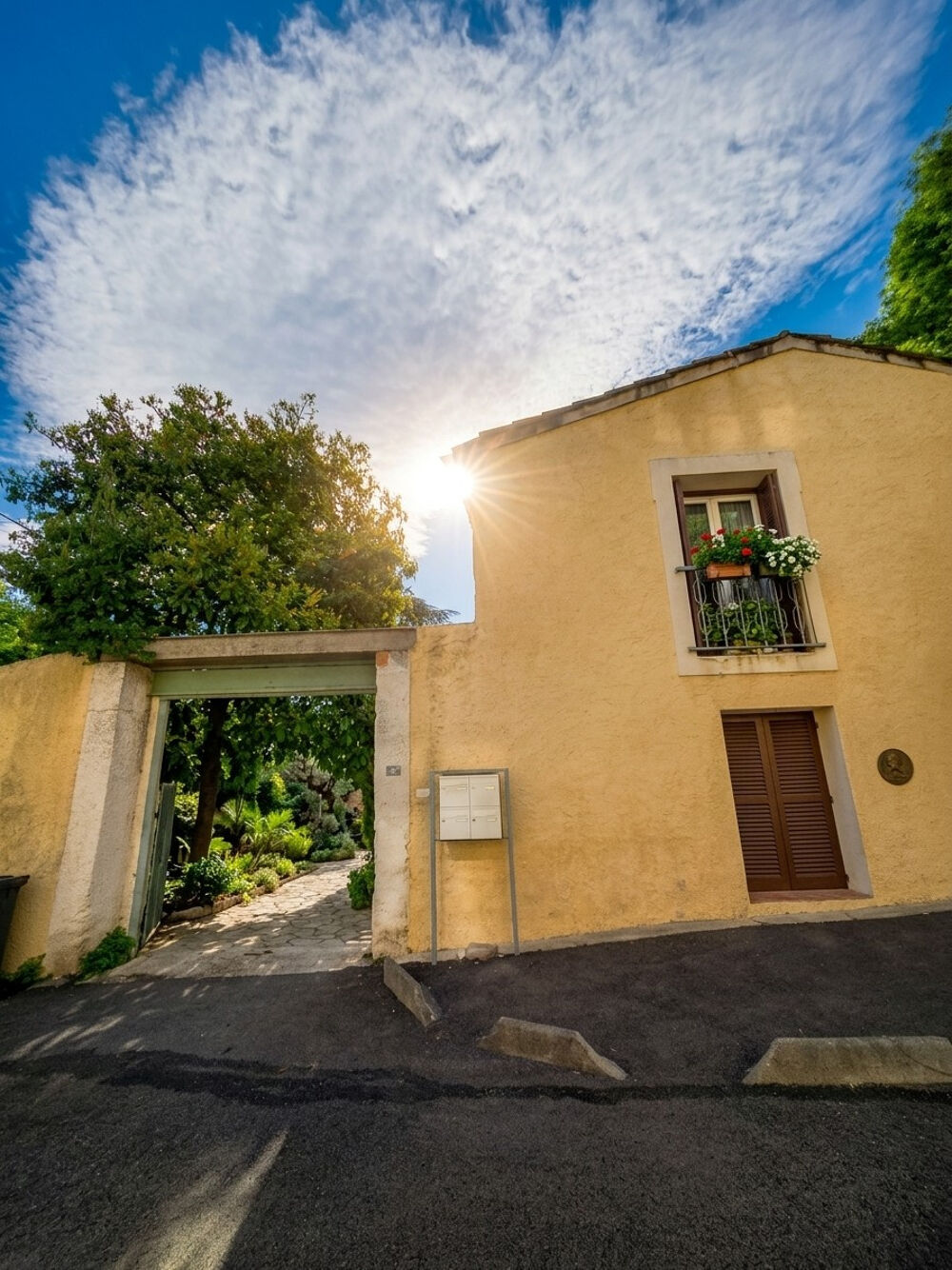 Dépt Hérault (34), à vendre Saint Georges D'Orques Appartement T3 de 53m2 - Parking / Cour