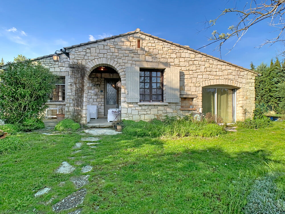 Dept 84 - Saint-Saturnin les Apt - Maison plain-pied 3 pièces proche d'un hameau sur 2 650 m2