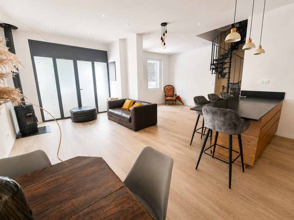 Dépt Hérault (34), à vendre MONTPELLIER Maison de Ville T5 de 120m2.