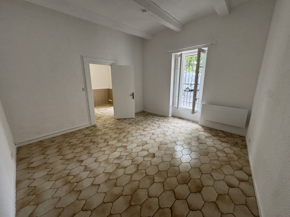 Location Appartement a louer P2 entièrement refait avec cour Vergeze