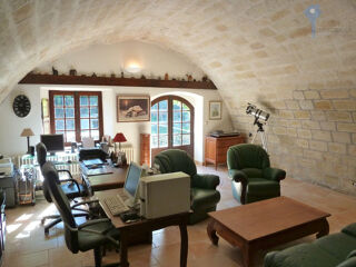  Propri�t�/ch�teau � vendre 9 pi�ces 306 m�