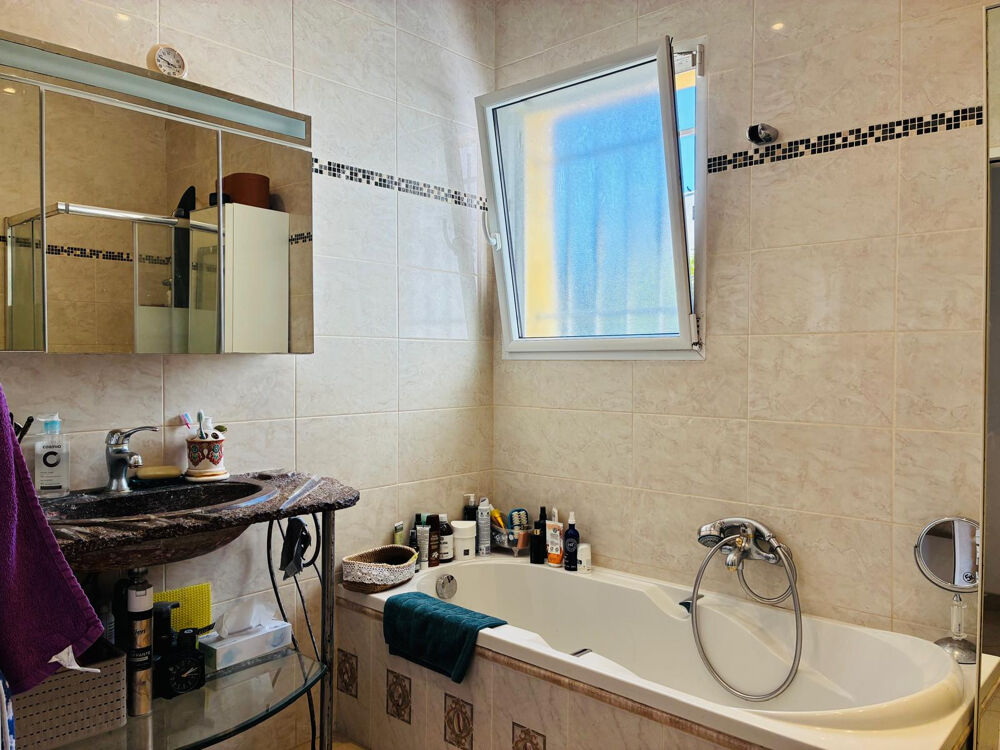 � vendre  Maison S�te (34200)