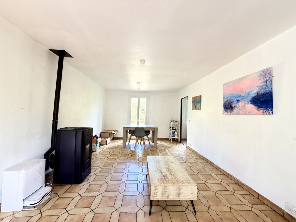 Maison familiale de 3 chambres 93 m2 avec garage et terrain de 1 055 m2