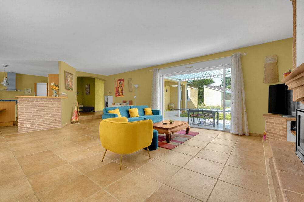 MAISON 6 PIECES 199,40 M2 SUR UN TERRAIN DE 2643 M2