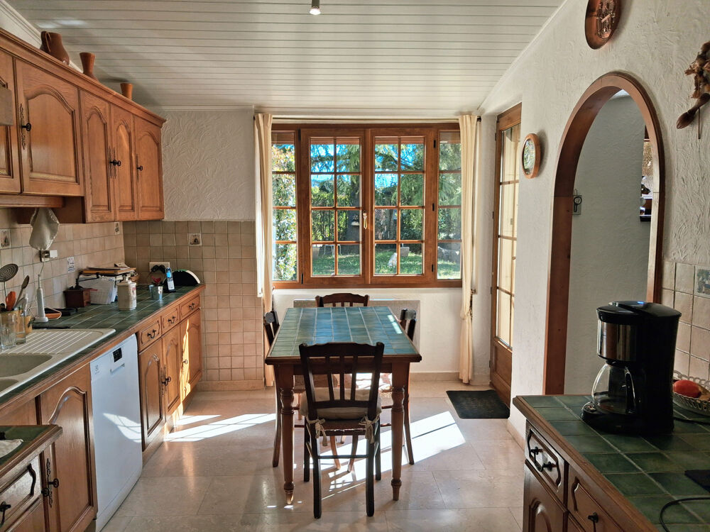 Dept 84 - Robion - Jolie maison en pierre 84 m2 sur 322 m2 avec garage