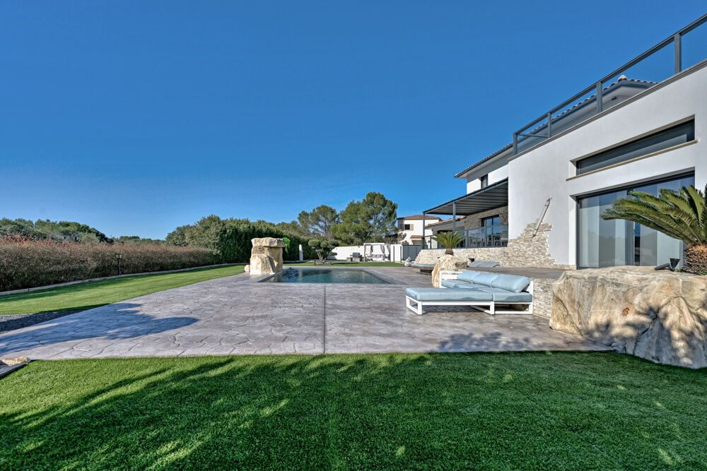 � vendre  Maison Uz�s (30700)