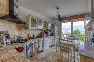  Appartement à vendre 5 pièces 110 m²